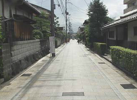 京へと続く西国街道