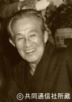 井上　靖